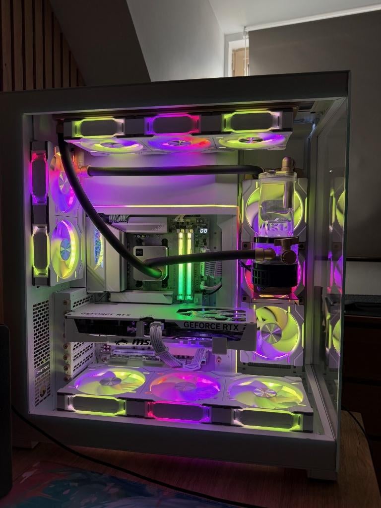 high end gaming pc, Computers en Software, Ophalen, 64 GB of meer, Zo goed als nieuw, Custombuild