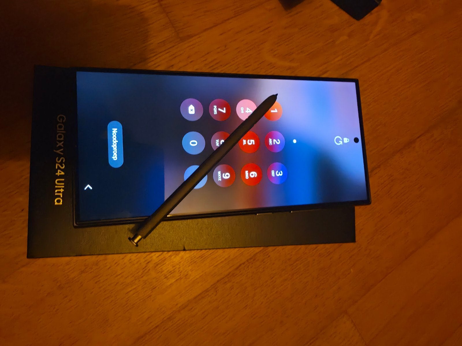 Samsung S24 Ultra dans sa boîte et accessoires, Télécoms, 10 mégapixels ou plus, Galaxy S24, Autres couleurs, Reconditionné
