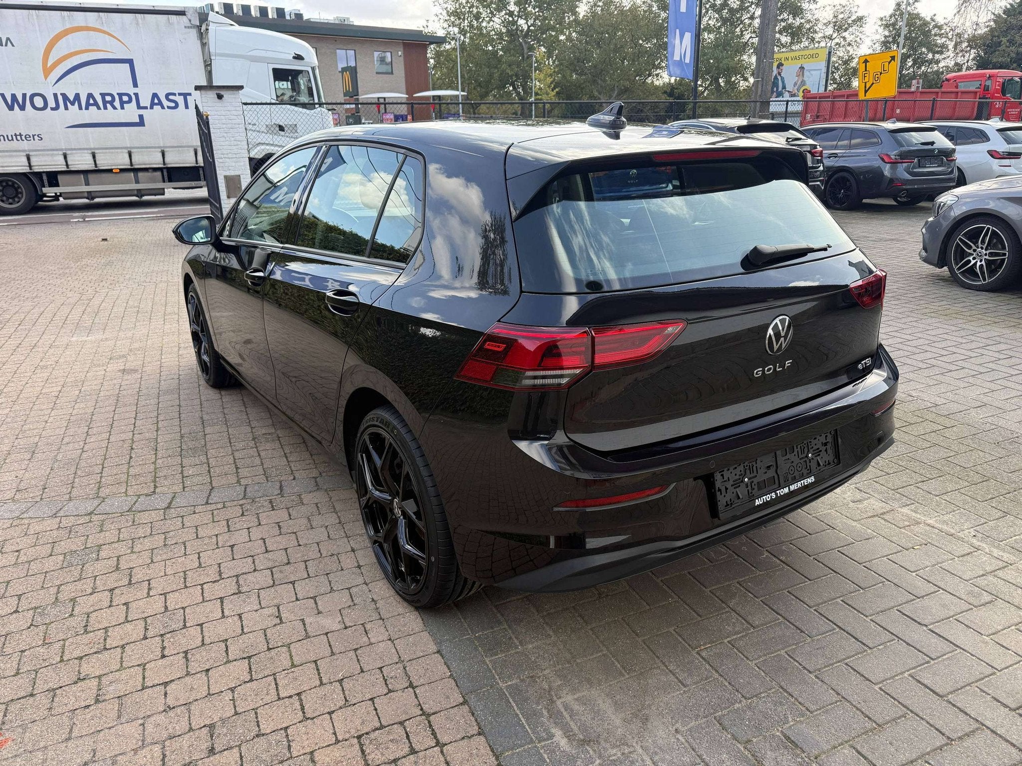 Volkswagen Golf Golf 1.0 eTSI Life OPF DSG/Navi/ACC/Lane-sid, Auto's, Stof, Gebruikt, Zwart, Bedrijf