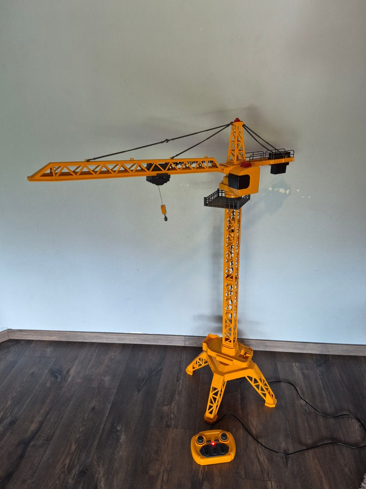 Grue de chantier géante télécommandée 1m23, Enlèvement, Comme neuf, Télécommande