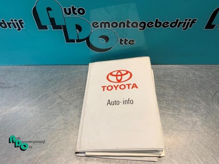Instructie Boekje van een Toyota Starlet (Starlet 90-), Gebruikt, -, -, Ophalen of Verzenden