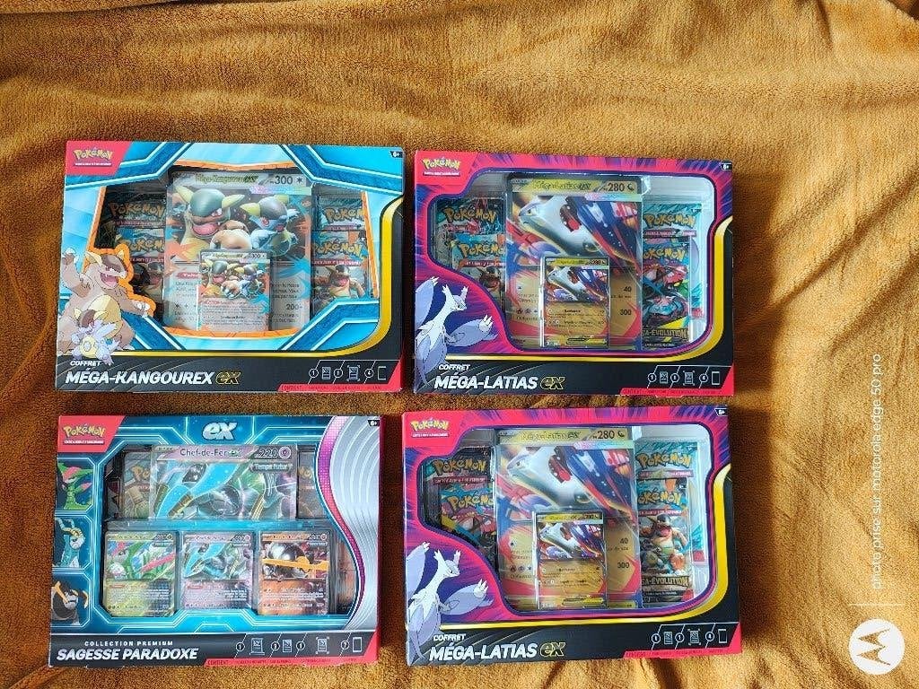 Lot 4 coffrets Pokémon en français neufs, Enlèvement ou Envoi, Neuf