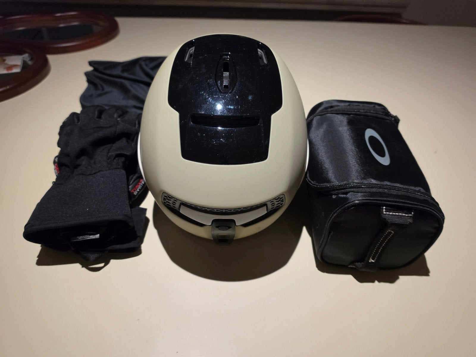 Set Skihelm, bril en handschoenen, Sports & Fitness, Enlèvement, Ski