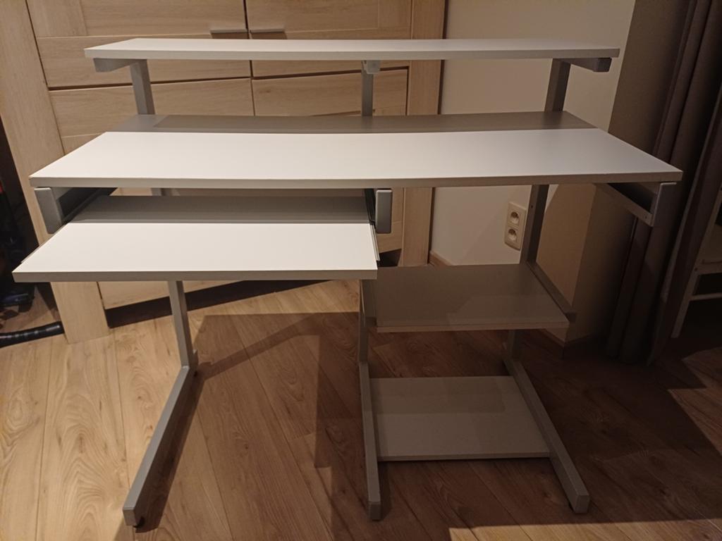 Bureau tafel, Huis en Inrichting, Bureaus, Ophalen, Gebruikt, Hout, 57 cm