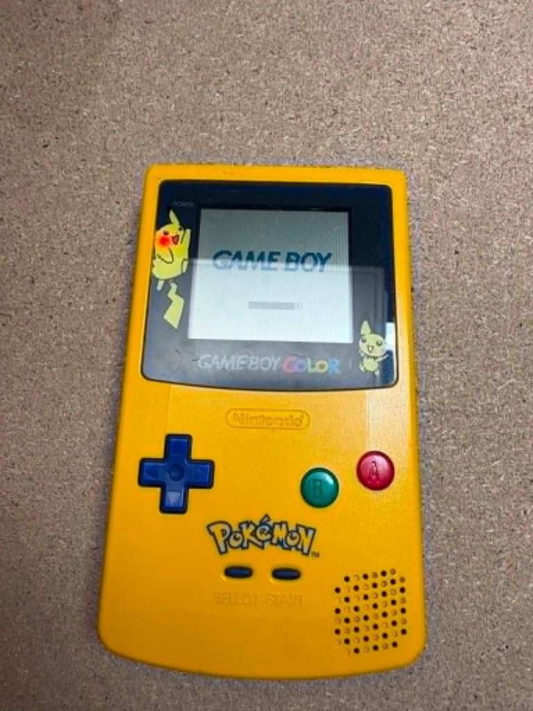 Nintendo game boy color édition pokemon, Consoles de jeu & Jeux vidéo, Consoles de jeu | Nintendo Game Boy, Enlèvement ou Envoi
