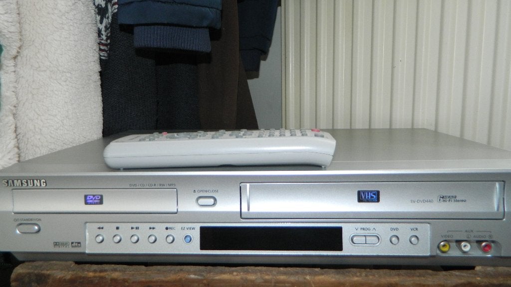 Samsung video vhs/dvd pal/secam stereo, Ophalen of Verzenden, Zo goed als nieuw, VHS-speler of -recorder