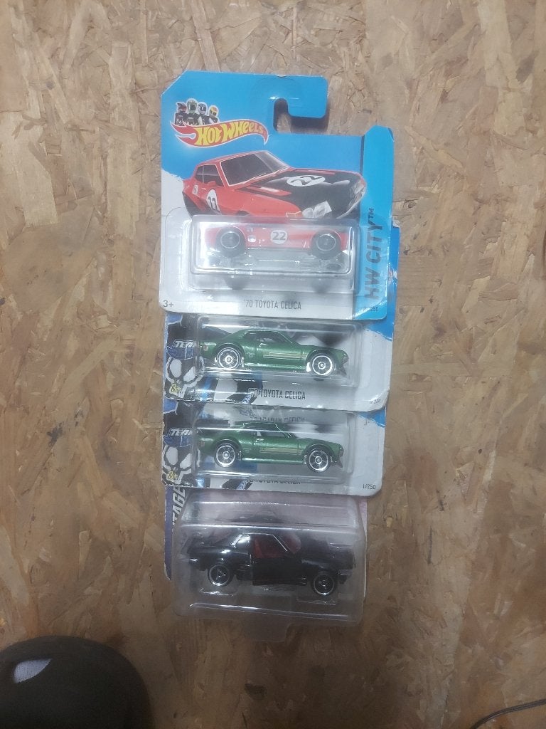 Toyota celica ta22 1:64, Hobby & Loisirs créatifs, Enlèvement, Neuf