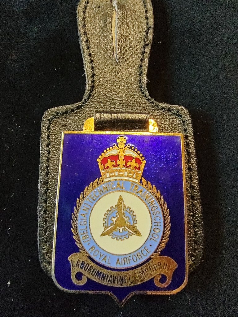 Badge # 38, Collections, Envoi
