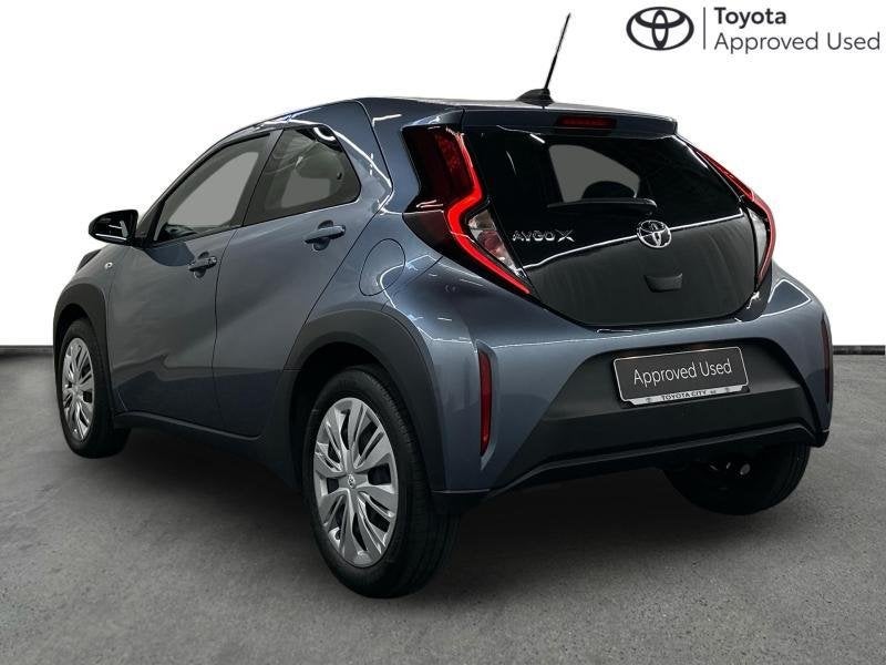 Toyota Aygo MT Play | carplay | camera, Argent ou Gris, 998 cm³, Euro 6, https://public.car-pass.be/vhr/af79e1d1-4b1e-413c-85a1-d08f71697944
