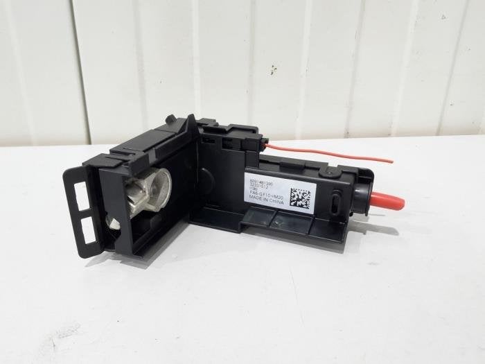 Borne de batterie d'un Lynk & Co 01, -, -, 3 mois de garantie, Utilisé