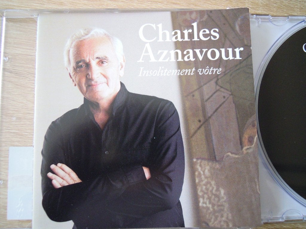 Charles Aznavour - Insolitement vôtre, CD & DVD, CD | Francophone, Enlèvement ou Envoi, Comme neuf
