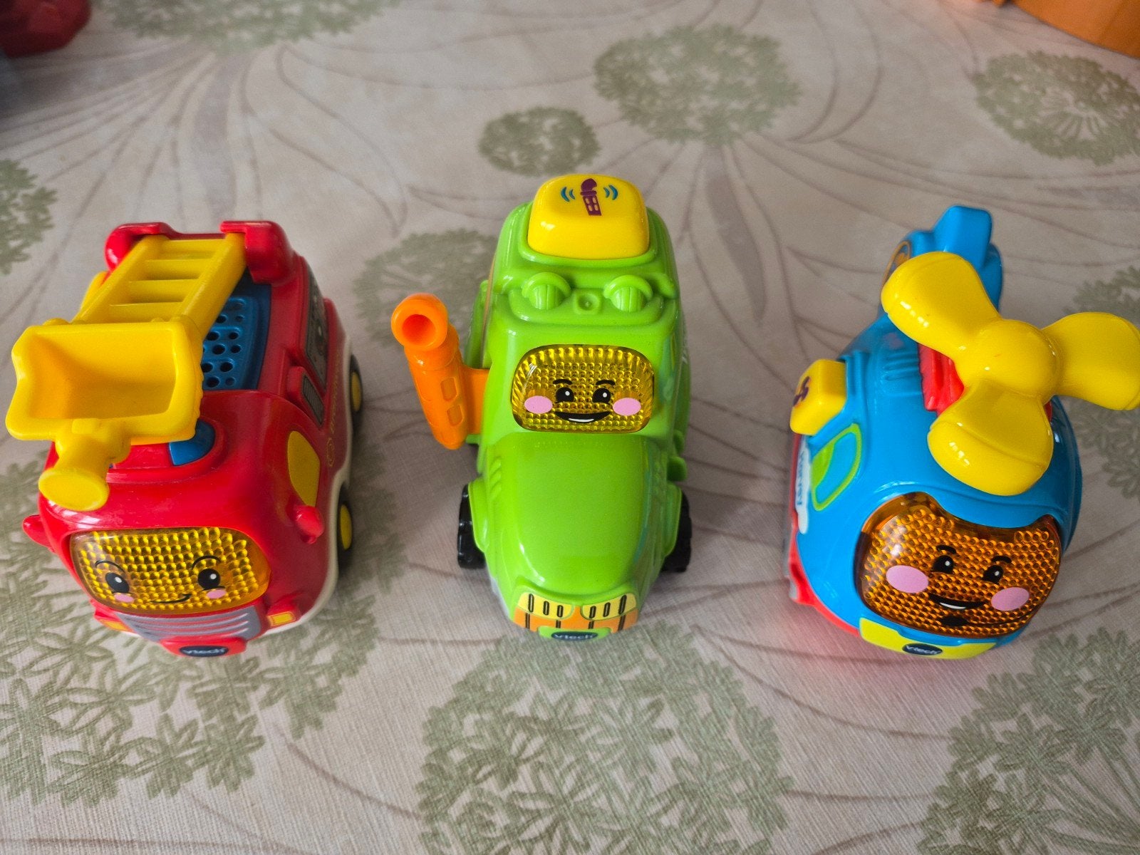 Vtech 3 pratende autootjes, Ophalen, Zo goed als nieuw, 6 maanden tot 2 jaar