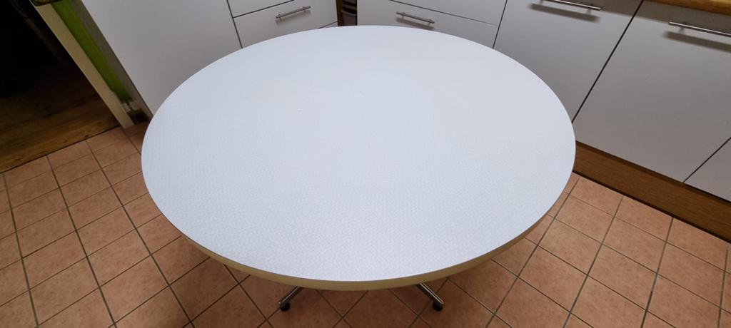 Ronde keukentafel uit de jaren 70 retro/vintage, Ophalen, Gebruikt