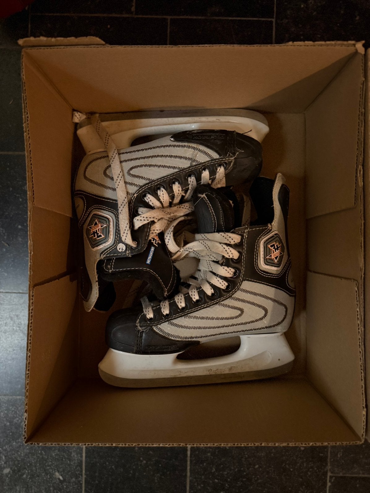 Schaatsen maat 34, Sport en Fitness, Ophalen, Gebruikt, IJshockeyschaatsen