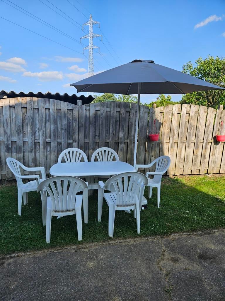 Tuinset Inclusief1 tuintafel +6 tuinstoelen+parasol +voet, Ophalen