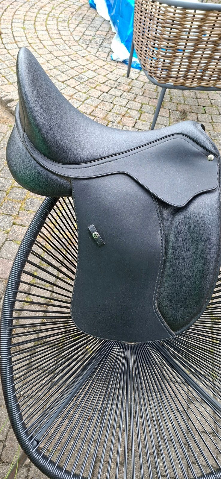 Wintec 500 Hart dressuurzadel-18inch (incl. kopijzers en acc, Dieren en Toebehoren, Paarden en Pony's | Zadels, Zo goed als nieuw