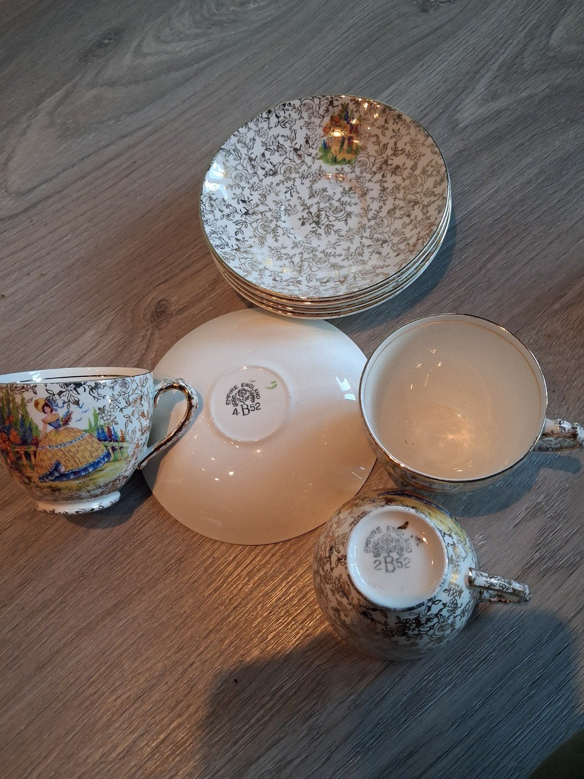 porseleinen kopjes en schotels(6+6 st), Antiek en Kunst, Ophalen