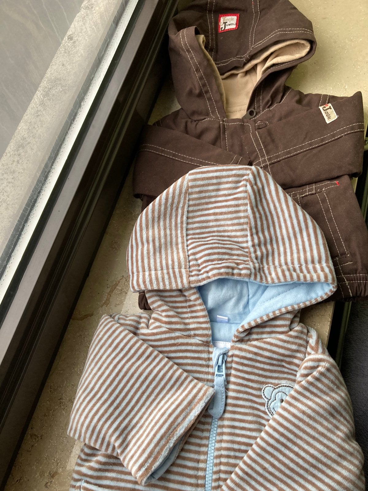 Babyjasje, 2 stuks, Kinderen en Baby's, Babykleding | Maat 50, Verzenden, Zo goed als nieuw, Jongetje, Jasje
