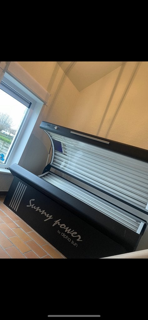 Zonnenbank Sunny Power, Electroménager, Solarium, Banc solaire & Bronzage facial, Enlèvement, Utilisé, Banc solaire double, 15 lampes ou plus