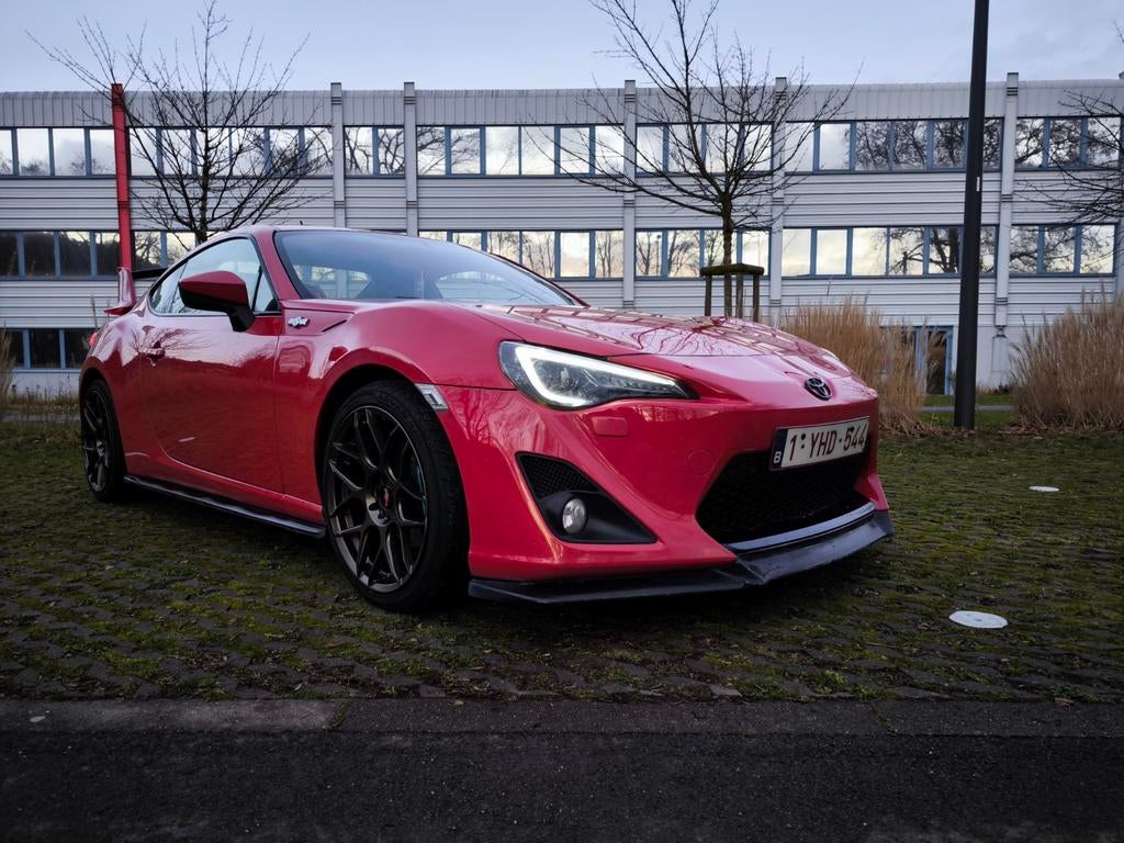 Toyota GT86 (Lire description), Autos, Particulier, Carnet d'entretien, Achat, GT86