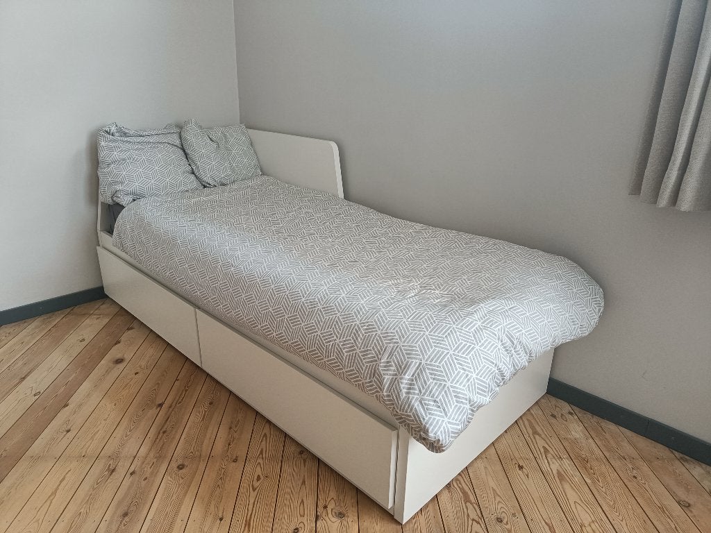 Lit 1 à 2 places (Ikea Flekke), Maison & Meubles, 210 cm, Enlèvement, Utilisé, Blanc