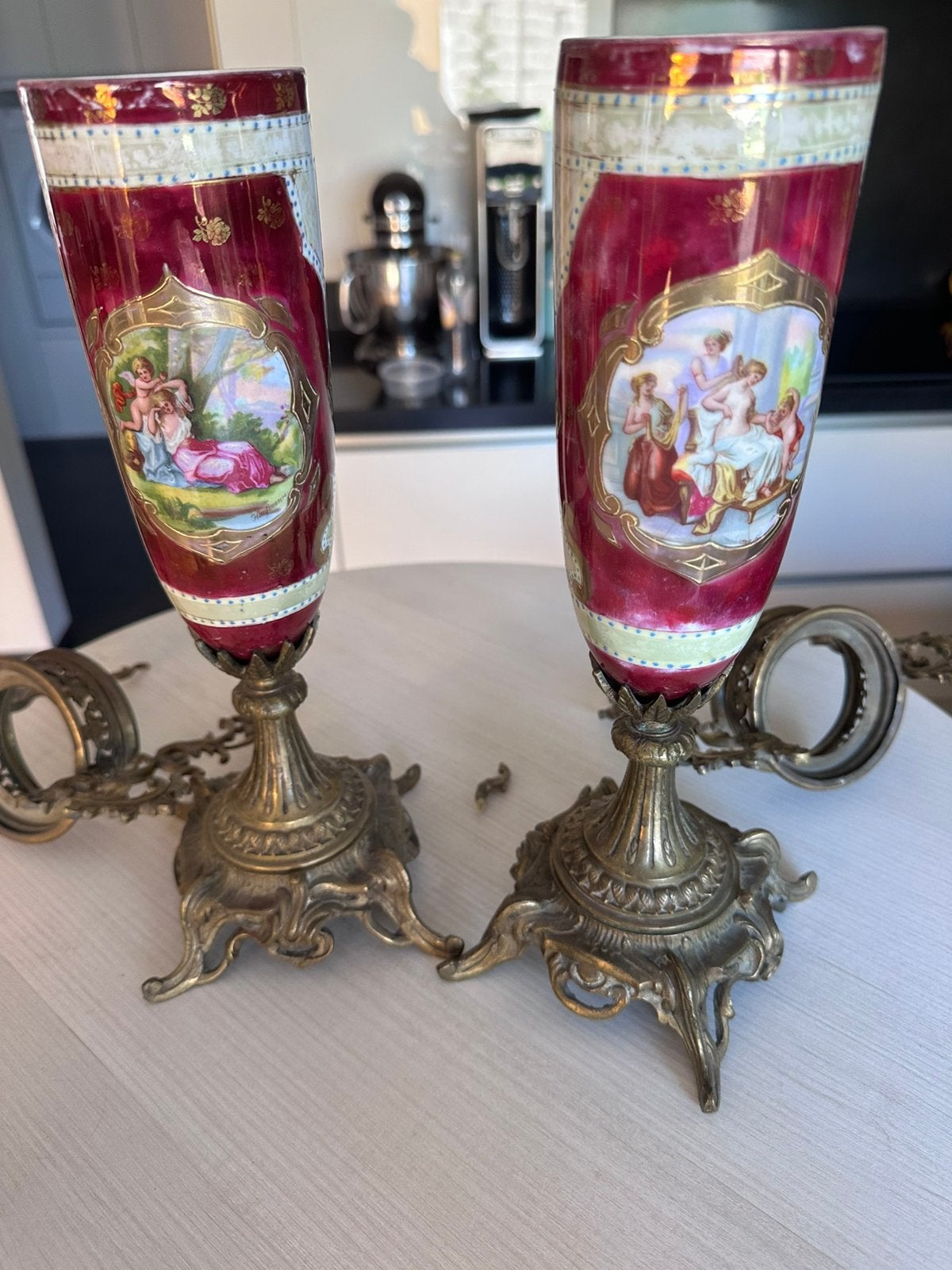 Porseleinen vazen, Ophalen
