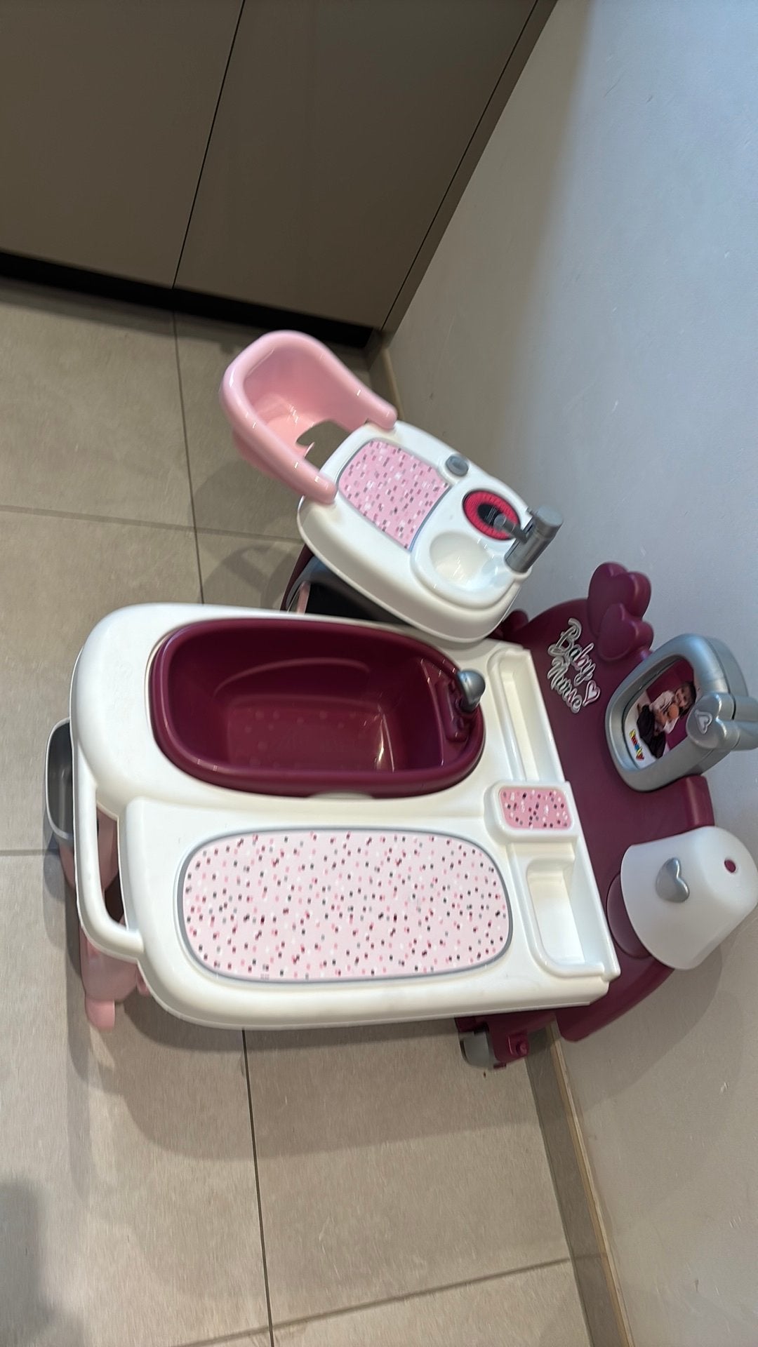 Poppenverzorgingstafel, Kinderen en Baby's, Ophalen, Zo goed als nieuw, Babypop