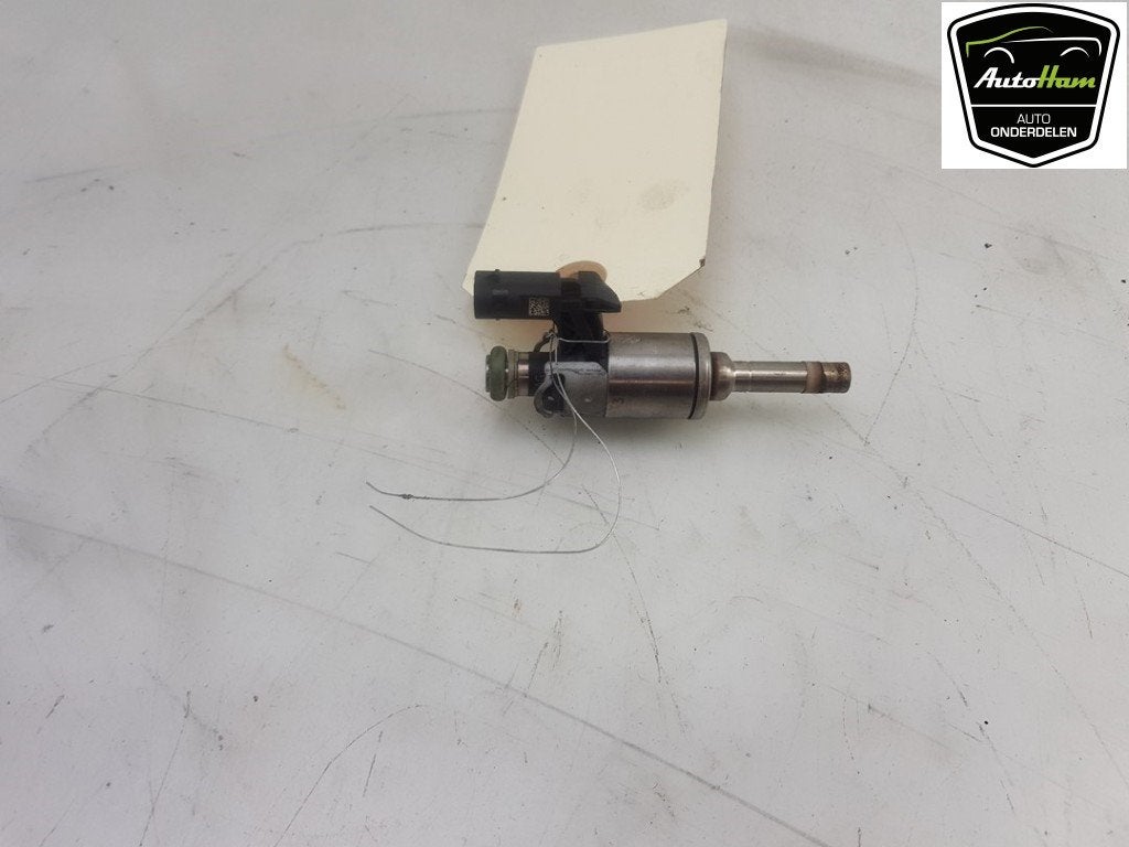 INJECTOR BRANDSTOF Skoda Fabia III (NJ3) (01-2014/06-2021), Robert Bosch AG, Gebruikt, Skoda, Robert-Bosch-Allee 1
74232  Abstatt, DE