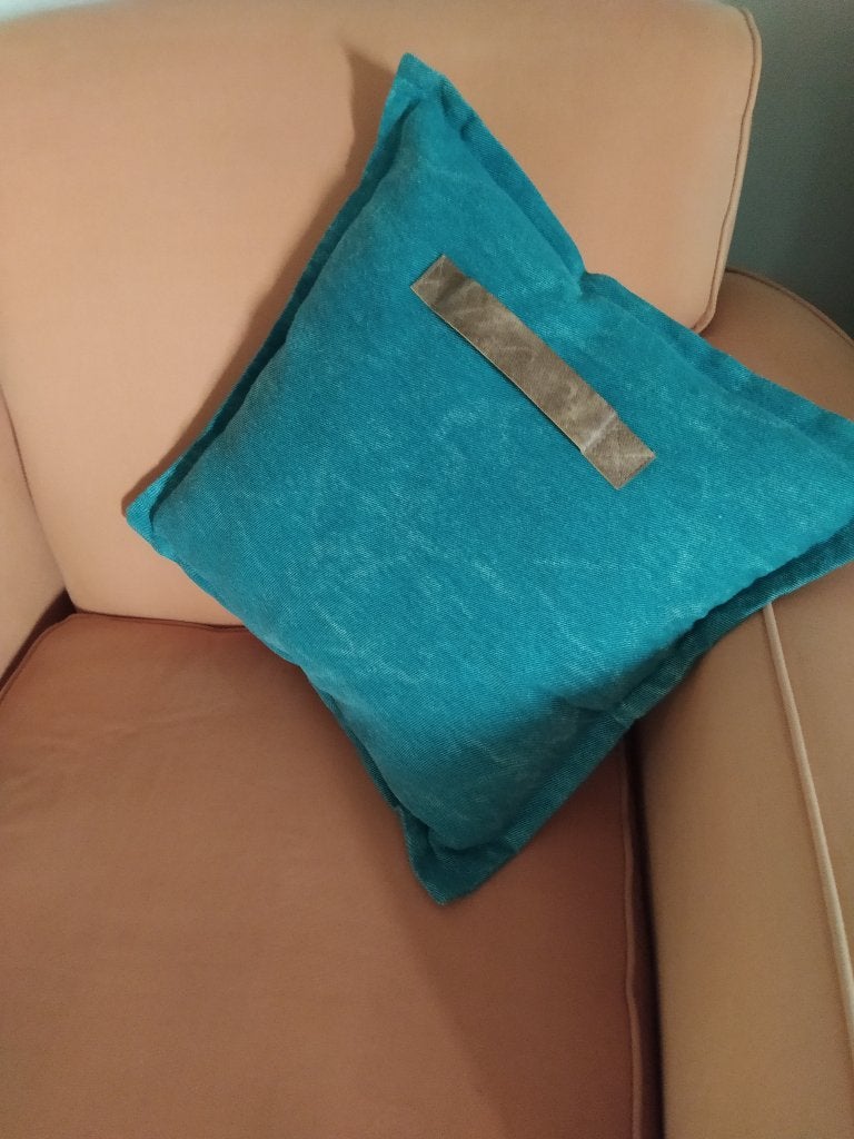 sierkussen 45cm*45cm, Ophalen of Verzenden, Zo goed als nieuw, Blauw