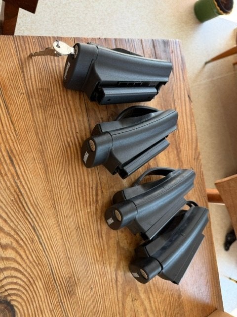 Thule oversize rail foot pack, Autos : Divers, Porte-bagages, Comme neuf, Enlèvement