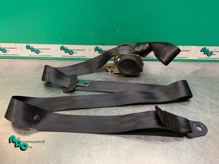 Ceinture de sécurité arrière droite d'un Citroen C4 (C4 0, -, 3 mois de garantie, Utilisé, -