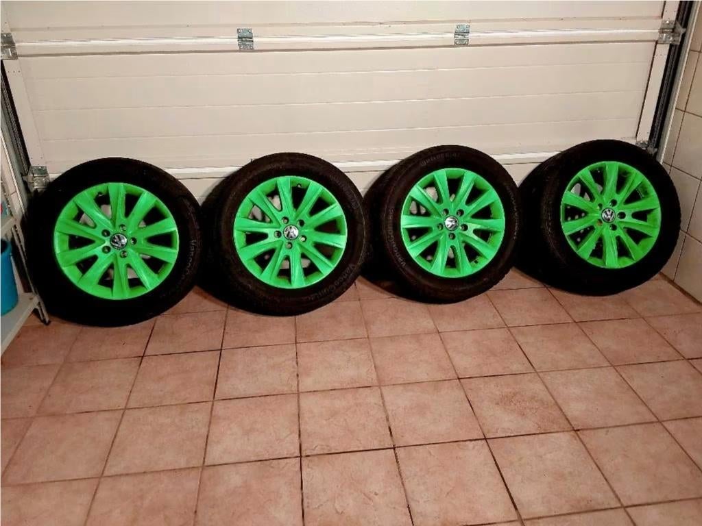 Jantes originales VW Touran 17" en vert avec pneus été, Ophalen, Gebruikt, Banden en Velgen, 17 inch