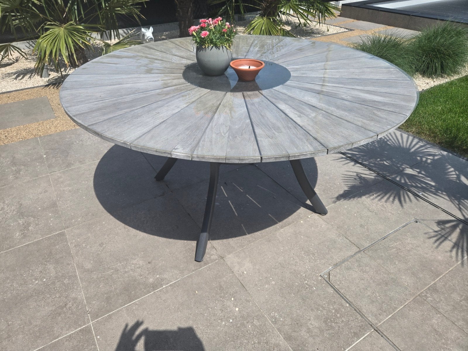 Table ronde en teck diamètre 160 avec 6 chaises, Enlèvement