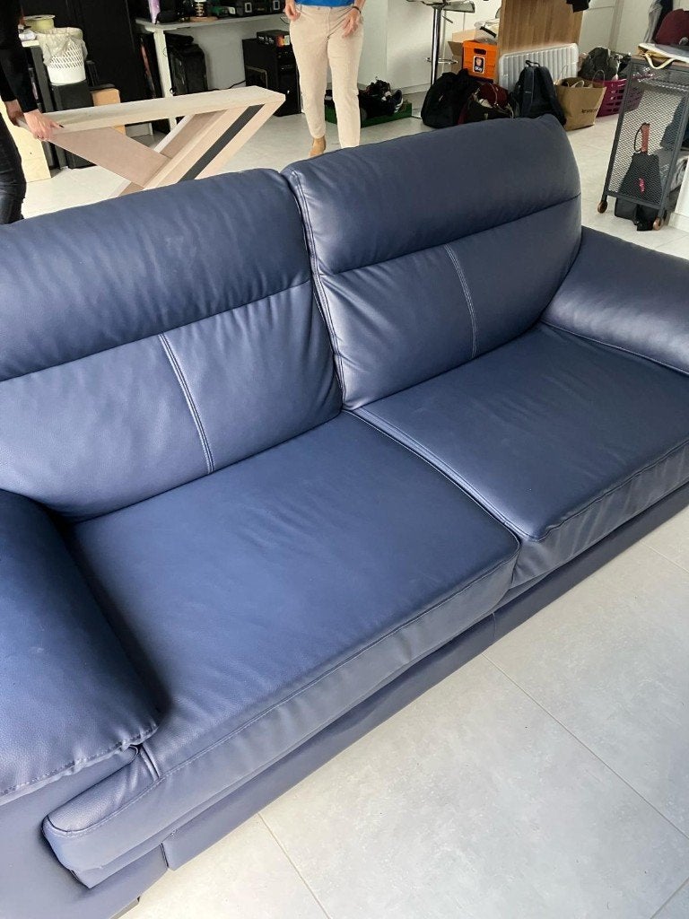 Canapé bleu foncé en cuir, Trois personnes, Banc droit, Comme neuf, Enlèvement