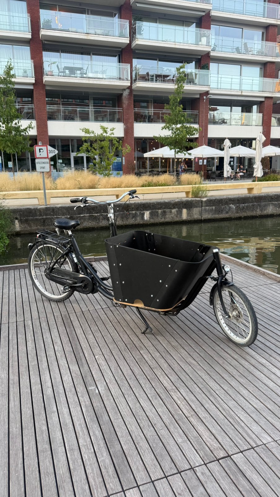 Eletrische bakfiets (nieuwe batterij), Fietsen en Brommers, Ophalen, Zo goed als nieuw