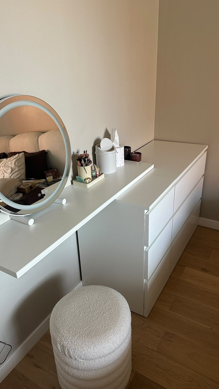 2 kasten + geïmproviseerde make up tafel, Huis en Inrichting, Ophalen, Zo goed als nieuw