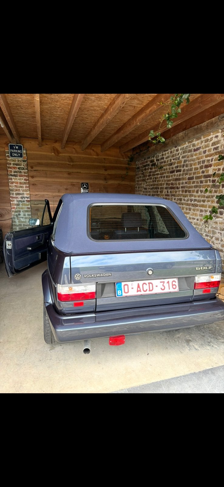 Volkswagen cabrio GTI te koop in origineel blauw, Auto's, Volkswagen, Stof, Cabriolet, Blauw, Handgeschakeld