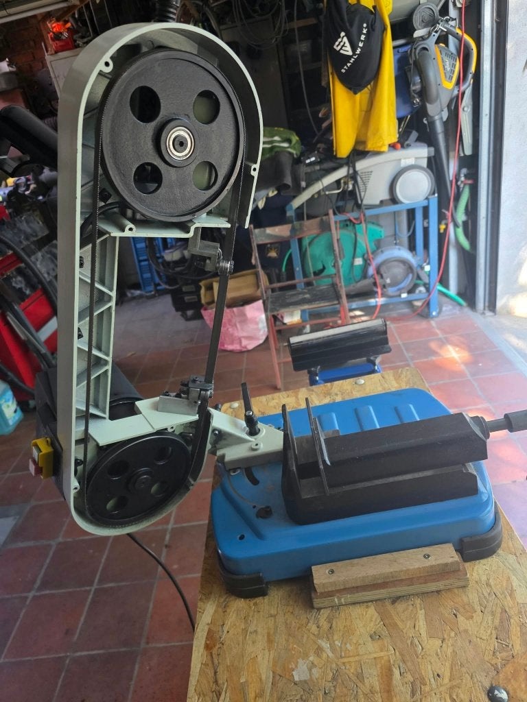 Metaallintzaag variabele toerental met onderstel, Ophalen, 70 mm of meer, Zo goed als nieuw, Lintzaag