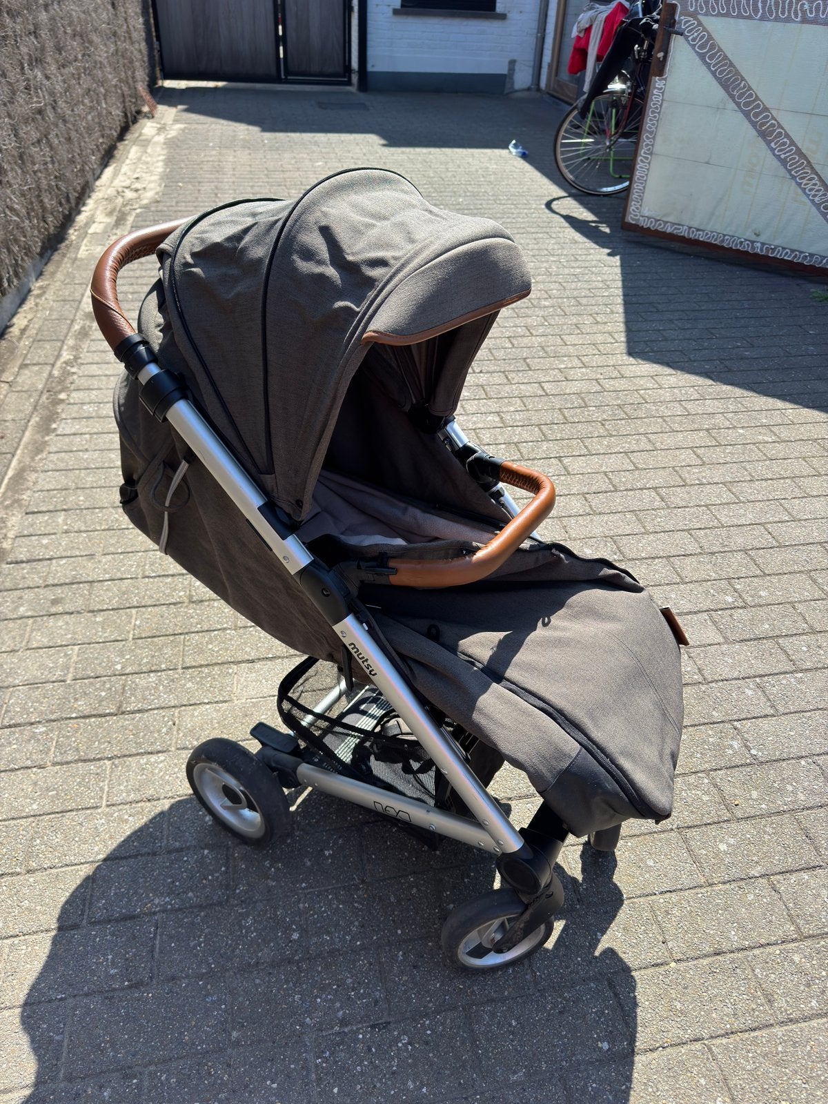 Mutse Nexo Buggy met voetenzak, Kinderen en Baby's, Ophalen, Zo goed als nieuw, Voetenzak