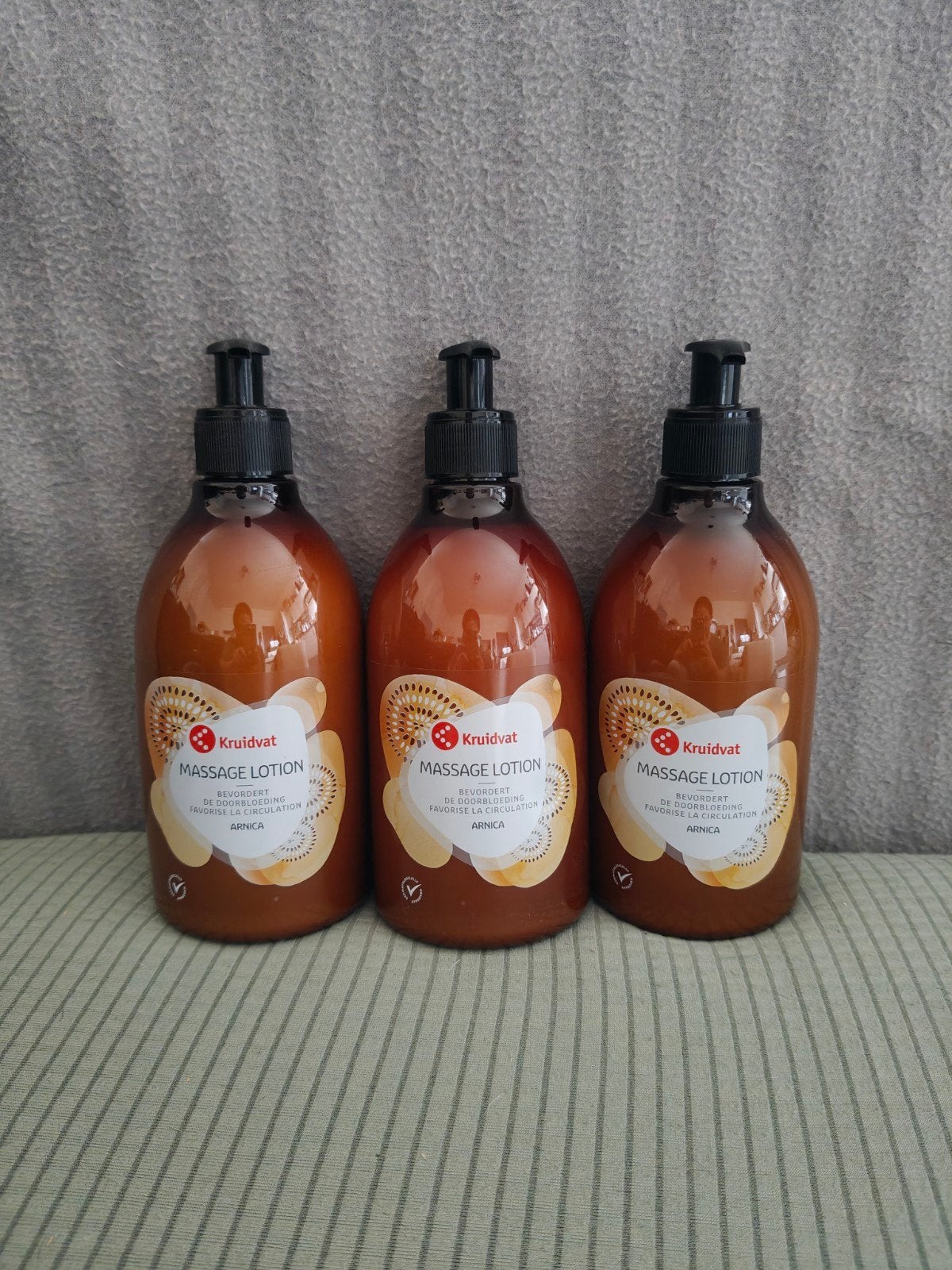 3x massage lotion met Arnica, Enlèvement ou Envoi