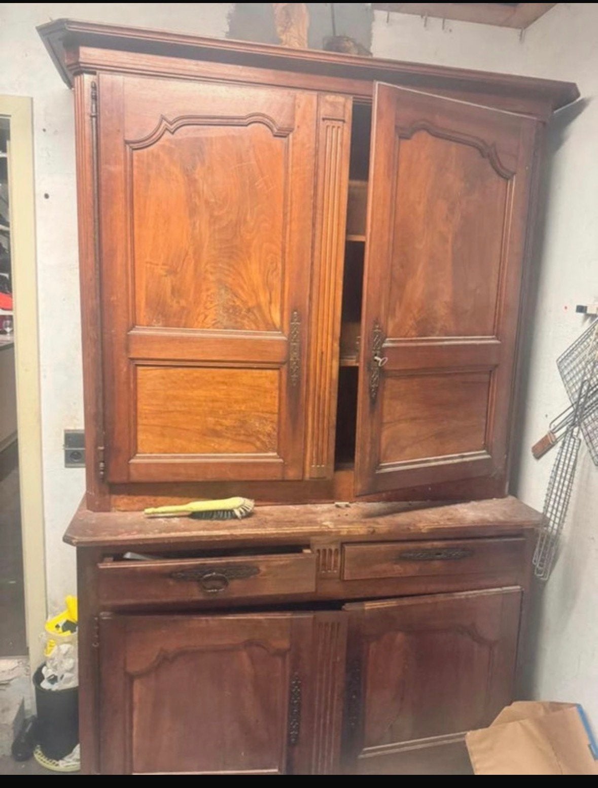 Antieke robuuste kast – 235 x 145 x 60 cm, Antiek, Chêne, 100 à 150 cm, Enlèvement