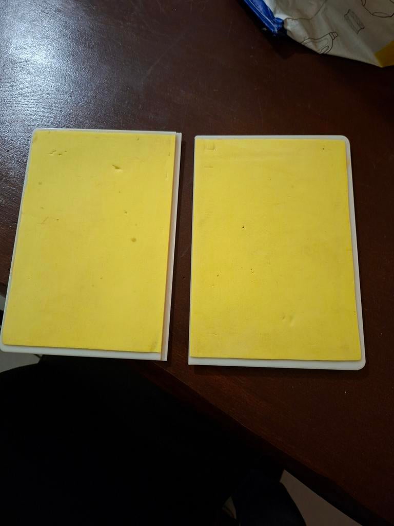 Planche à découper réutilisable jaune, Enlèvement