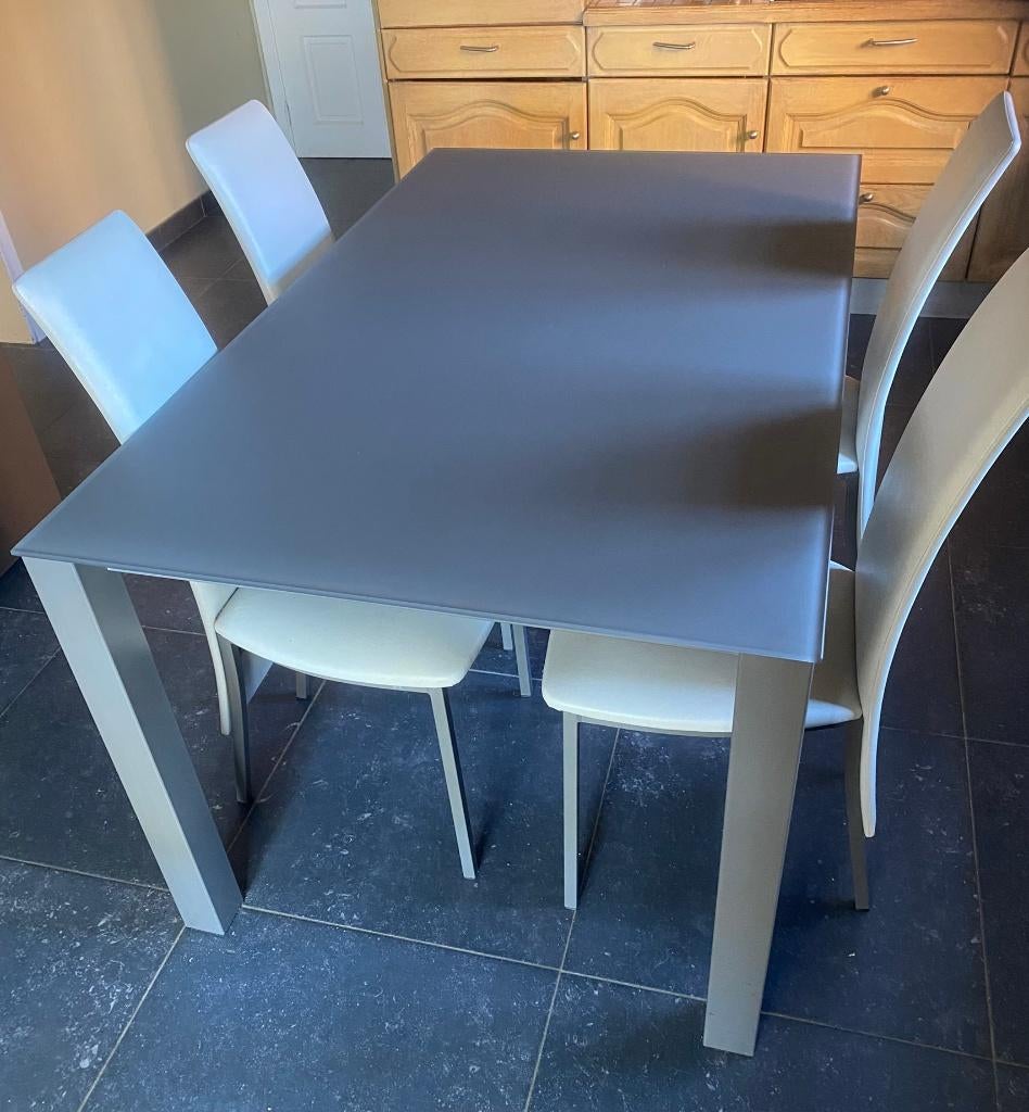 Eettafel + 4 stoelen – modern, Huis en Inrichting, Ophalen, 100 tot 150 cm, 50 tot 100 cm, Zo goed als nieuw