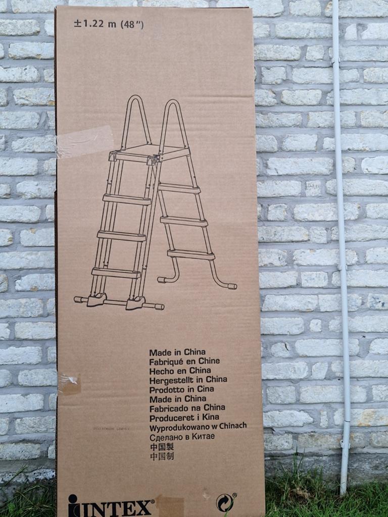 Zwembad ladder voor zwembad 122 cm, nieuw, Tuin en Terras, Ophalen, Ladder