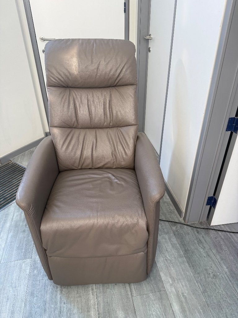 Relaxzetel, Huis en Inrichting, Ophalen, Minder dan 75 cm, Leer, Zo goed als nieuw