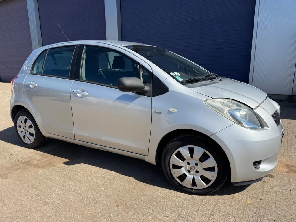 Toyota Yaris *5DOORS-AIRCO* (bj 2006), Argent ou Gris, Entreprise, Boîte manuelle, 1055 kg