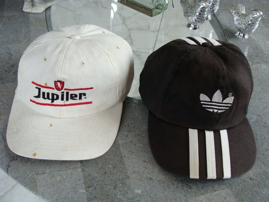 1 casquette Adidas et 1 casquette jupiler, Kleding | Dames, Hoeden en Petten, Adidas, Ophalen of Verzenden, Zo goed als nieuw