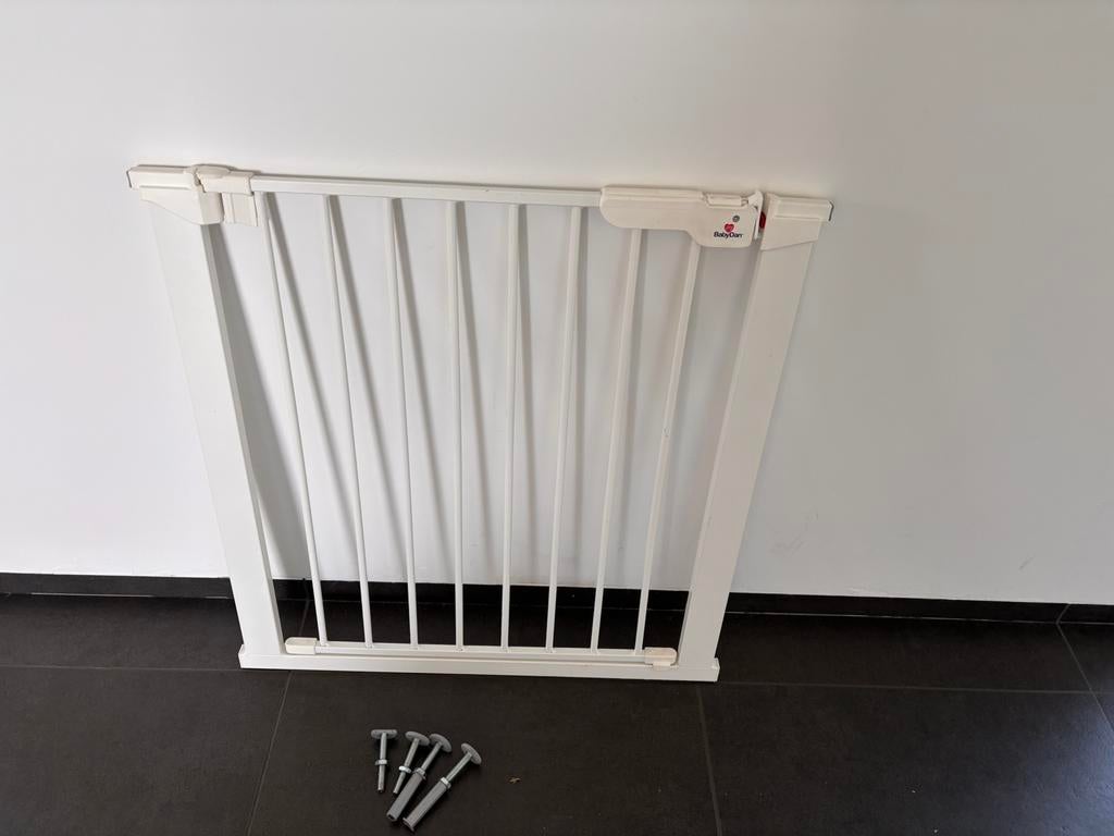 Barrière d'escalier pour bébé sans perçage, Enlèvement, Comme neuf