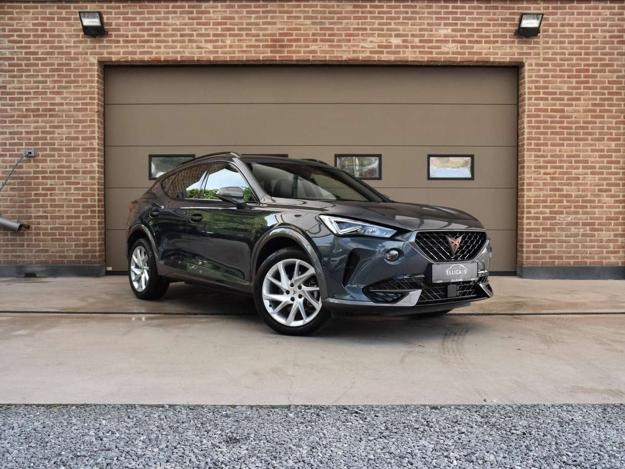 Cupra Formentor 1.4 E-HYBRID PHEV DSG / CARPLAY / GPS / CAM, Auto's, 0 min, Zwart, Formentor, 0 kg