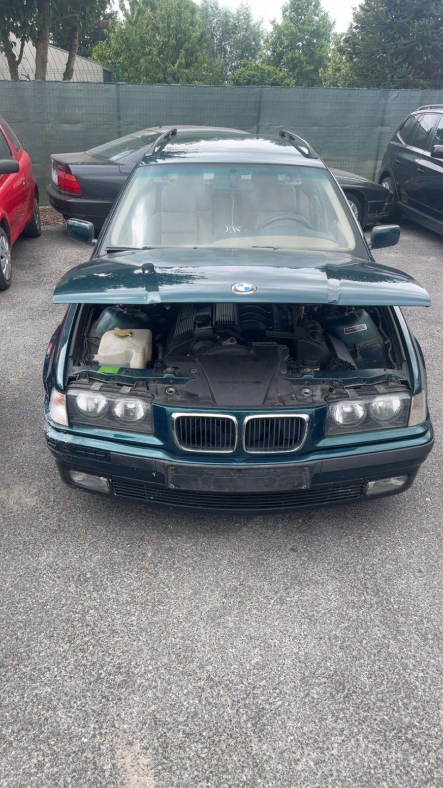 320i touring e36 in onderdelen, Enlèvement, BMW